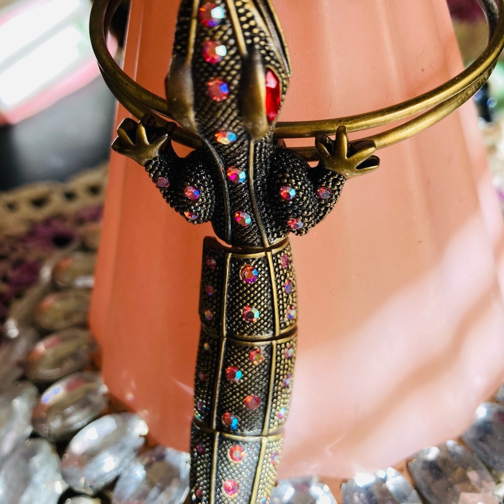 BRASS Articulating Bracelet Ring Aurora Borealis Crystals MCM RARE Designer Vtg - Picture 2 of 16